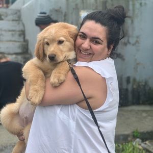 Meet your Posher, Kayla